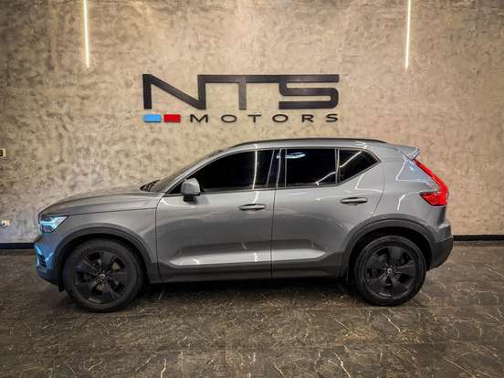 VOLVO-XC40-2.0 T4 GASOLINA GEARTRONIC VOLVO-XC40-2019