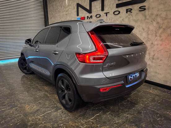 VOLVO-XC40-2.0 T4 GASOLINA GEARTRONIC VOLVO-XC40-2019