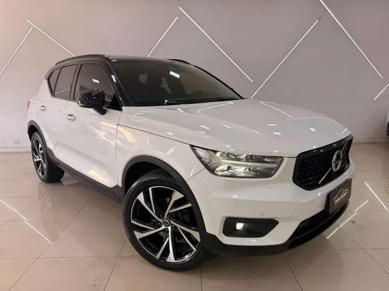 VOLVO-XC40-2.0 T5 GASOLINA MOMENTUM AWD GEARTRONIC VOLVO-XC40-2019