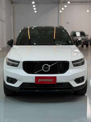 VOLVO-XC40-2019