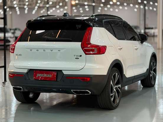 VOLVO-XC40-2.0 T5 GASOLINA R-DESIGN AWD GEARTRONIC VOLVO-XC40-2019