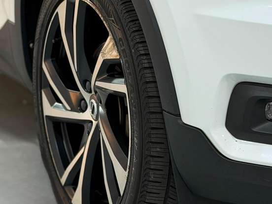 VOLVO-XC40-2.0 T5 GASOLINA R-DESIGN AWD GEARTRONIC VOLVO-XC40-2019