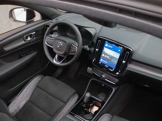 VOLVO-XC40-P8 RECHARGE ELECTRIC BEV PURE AWD VOLVO-XC40-2021