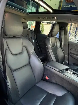 VOLVO-XC60-2019