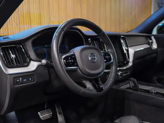 VOLVO-XC60-2.0 T8 HYBRID POLESTAR ENGINEERED AWD GEARTRONIC VOLVO-XC60-2019