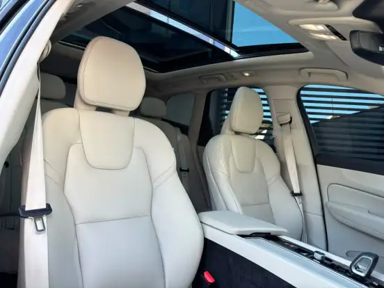 VOLVO-XC60-2021