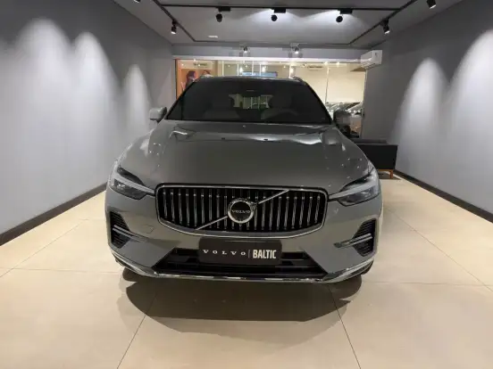 VOLVO-XC60-2024