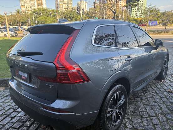 VOLVO-XC60-2.0 T5 GASOLINA MOMENTUM AWD GEARTRONIC VOLVO-XC60-2020