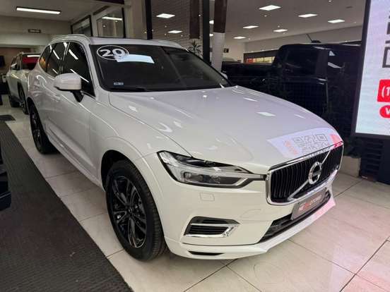 VOLVO-XC60-2020