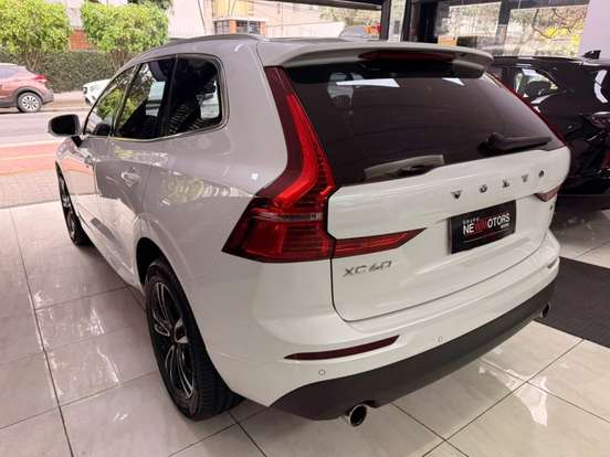 VOLVO-XC60-2.0 T8 HYBRID MOMENTUM AWD GEARTRONIC VOLVO-XC60-2020