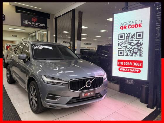 VOLVO XC60 2.0 T8 HYBRID MOMENTUM AWD GEARTRONIC