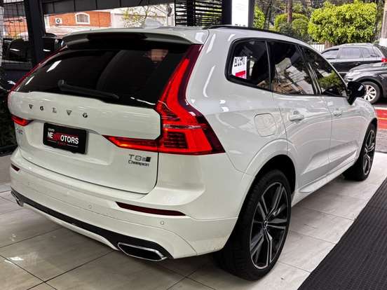 VOLVO-XC60-2019