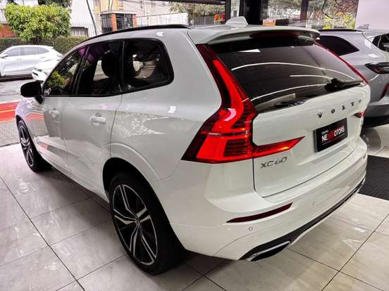 VOLVO-XC60-2019