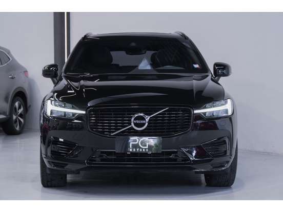 VOLVO-XC60-2021