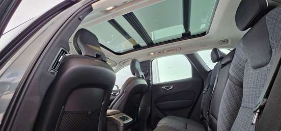 VOLVO-XC60-2025
