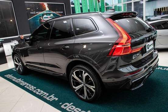 VOLVO-XC60-2022