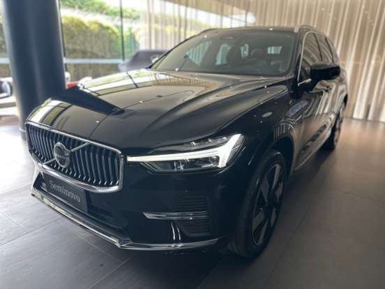 VOLVO-XC60-2023