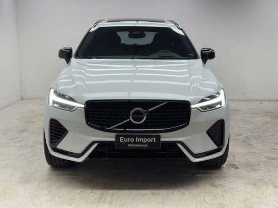 VOLVO-XC60-2023