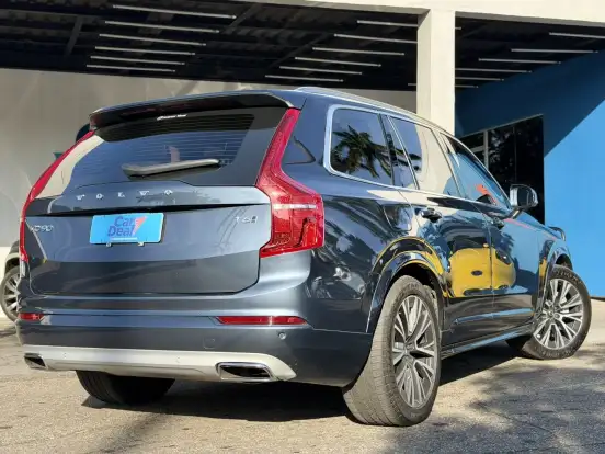 VOLVO-XC90-2019