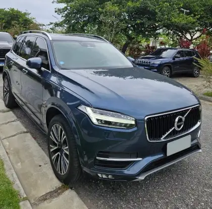 VOLVO-XC90-2019