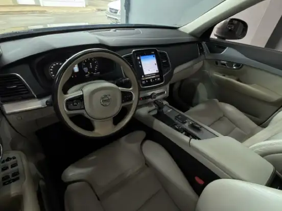 VOLVO-XC90-2.0 T6 GASOLINA MOMENTUM AWD GEARTRONIC VOLVO-XC90-2018