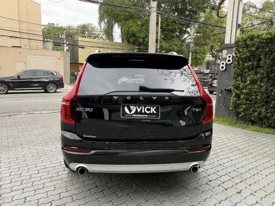VOLVO-XC90-2.0 T6 GASOLINA MOMENTUM AWD GEARTRONIC VOLVO-XC90-2017