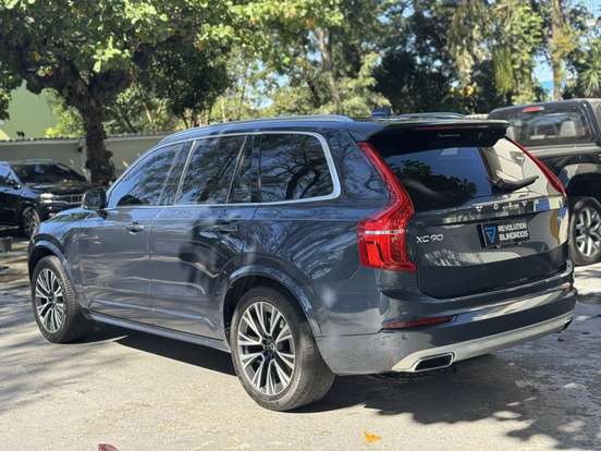 VOLVO-XC90-2.0 T6 GASOLINA MOMENTUM AWD GEARTRONIC VOLVO-XC90-2019