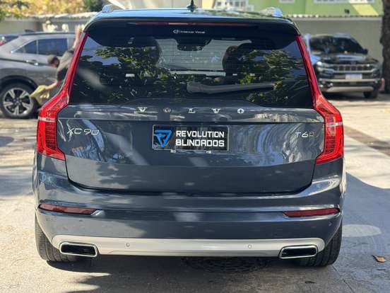 VOLVO-XC90-2.0 T6 GASOLINA MOMENTUM AWD GEARTRONIC VOLVO-XC90-2019