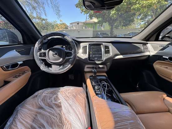 VOLVO-XC90-2.0 T6 GASOLINA MOMENTUM AWD GEARTRONIC VOLVO-XC90-2019