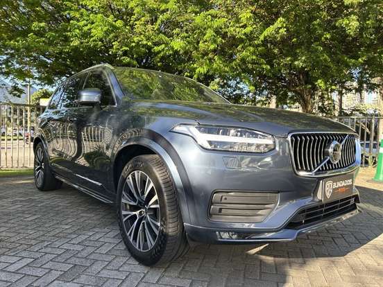 VOLVO-XC90-2019
