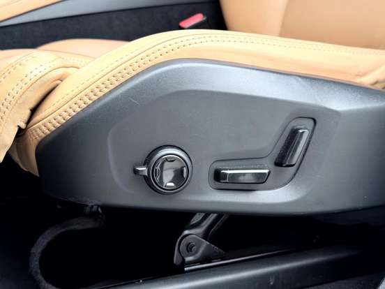 VOLVO-XC90-2.0 T6 GASOLINA MOMENTUM AWD GEARTRONIC VOLVO-XC90-2019