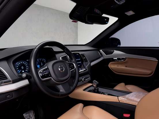 VOLVO-XC90-2.0 T6 GASOLINA MOMENTUM AWD GEARTRONIC VOLVO-XC90-2019
