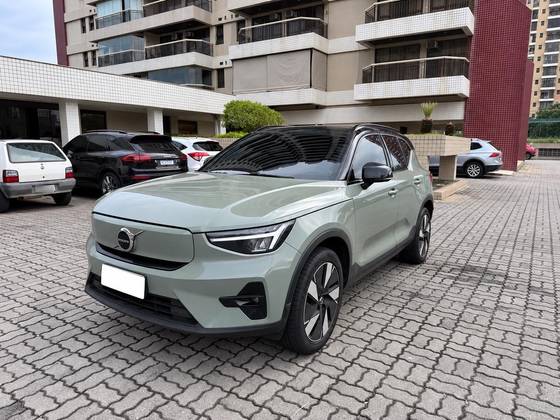 VOLVO XC40 P6 RECHARGE ELECTRIC PLUS