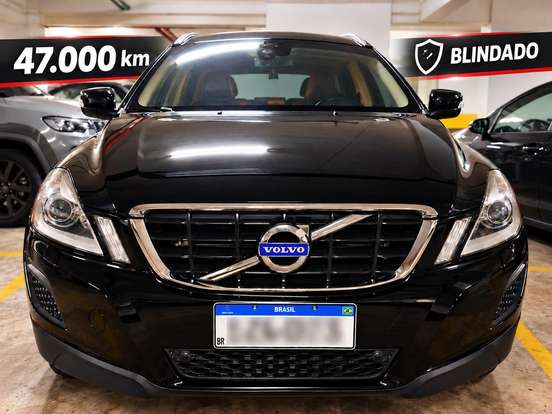 VOLVO-XC60-2012