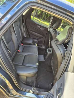VOLVO-XC60-2021
