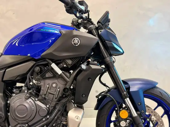YAMAHA-MT-07 CONNECTED ABS-2026
