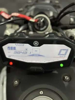 YAMAHA-MT-07-2015