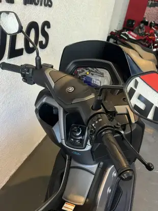 YAMAHA-NMAX CONNECTED 160 ABS-2025