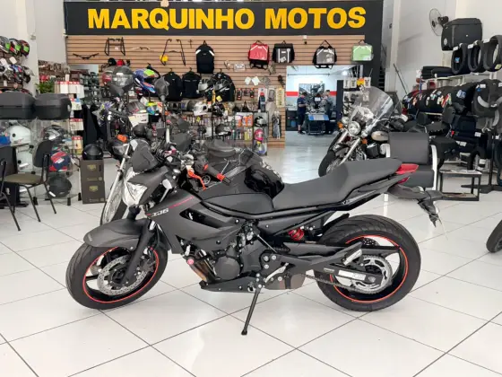 YAMAHA XJ6 N 