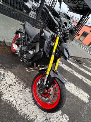 YAMAHA-MT-09 YAMAHA-MT-09-2022