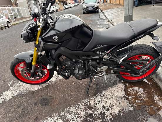 YAMAHA-MT-09-2022