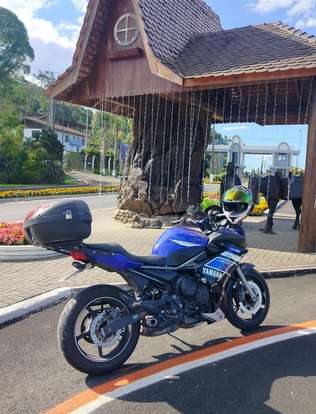 YAMAHA-XJ6 F-2013