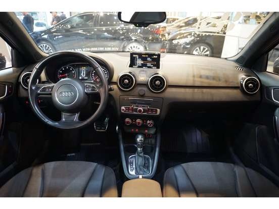 AUDI-A1-2015