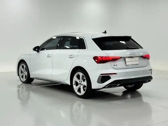 AUDI-A3-2023