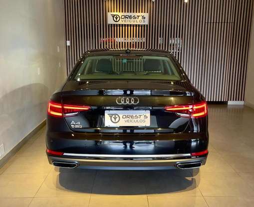 AUDI-A4-2019