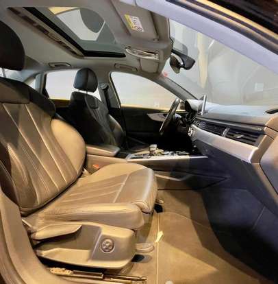AUDI-A4-2019