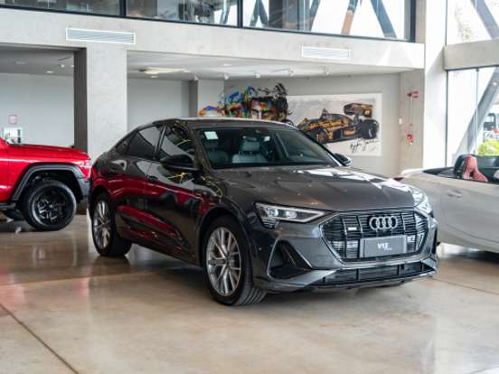 AUDI-E-TRON-ELÉTRICO SPORTBACK PERFORMANCE BLACK QUATTRO AUDI-E-TRON-2022