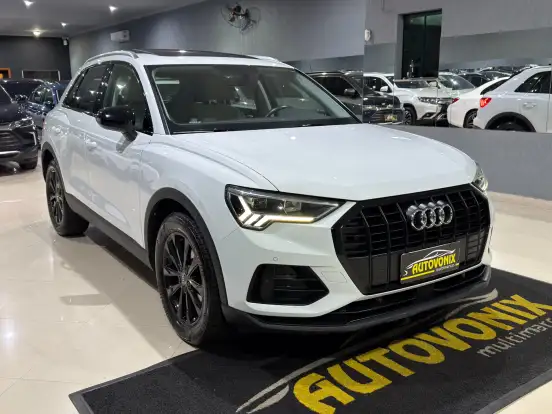 AUDI-Q3-2019
