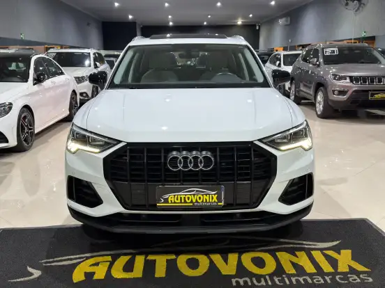 AUDI-Q3-2019