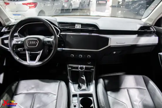 AUDI-Q3-2020